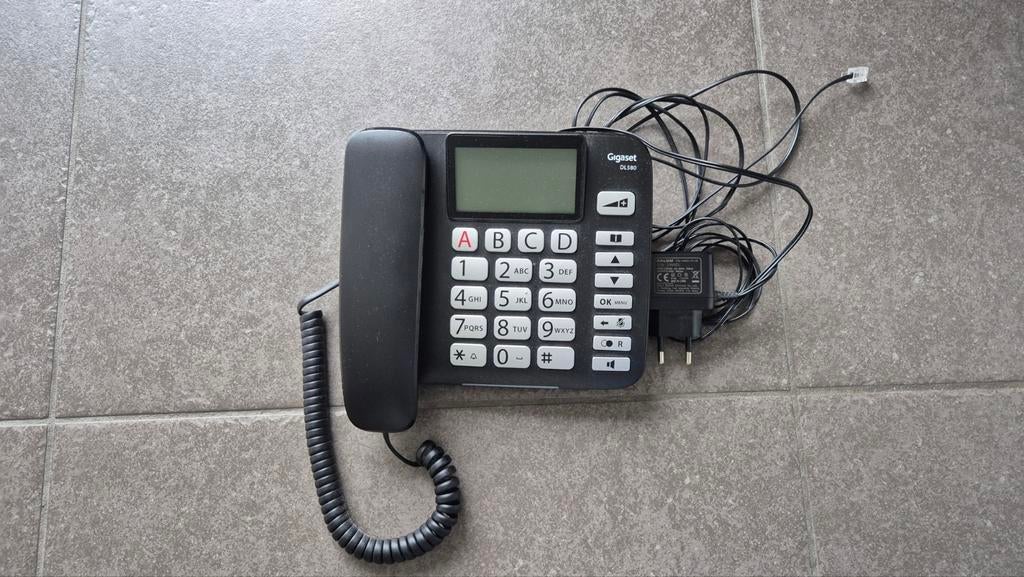 Telefoon met grote toetsen en geheugen, Ophalen of Verzenden
