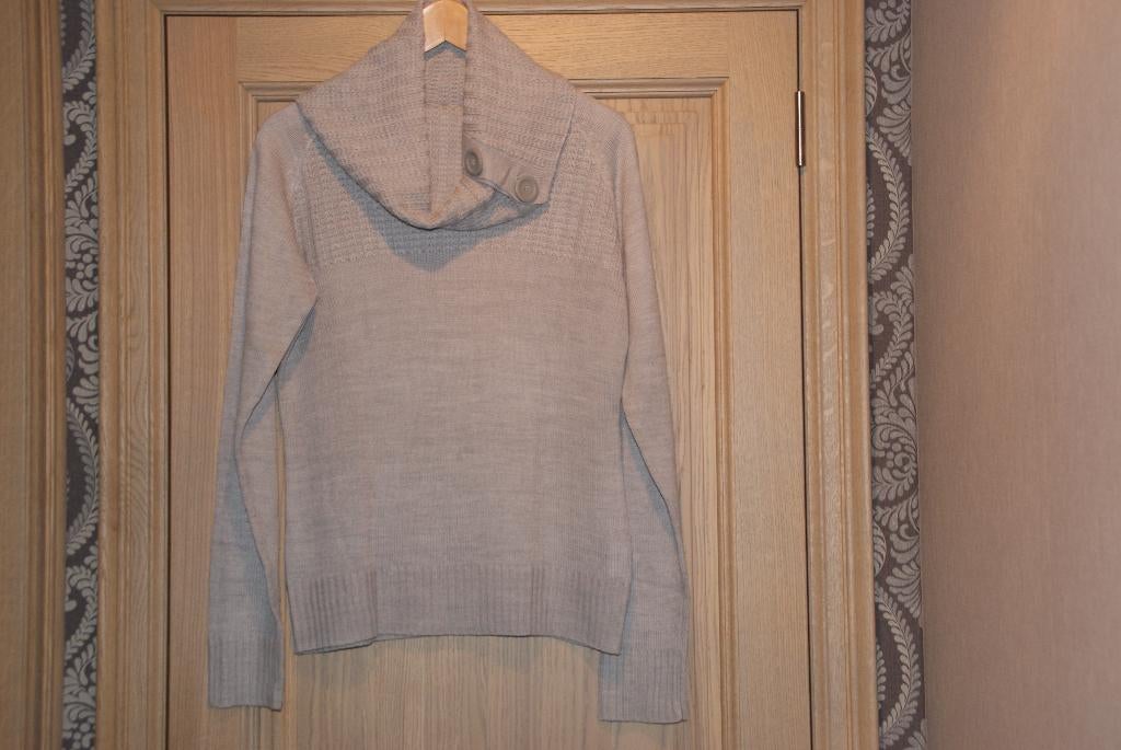 Pull à col roulé à boutons gris clair pour femme, taille M, Vêtements | Femmes, Pulls & Gilets, Enlèvement ou Envoi, Comme neuf