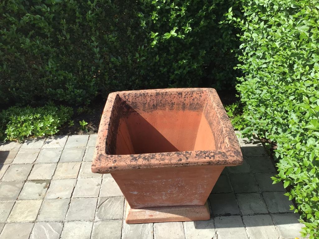 2 grote terracotta potten, Ophalen, Gebruikt, 40 cm of meer, Vierkant