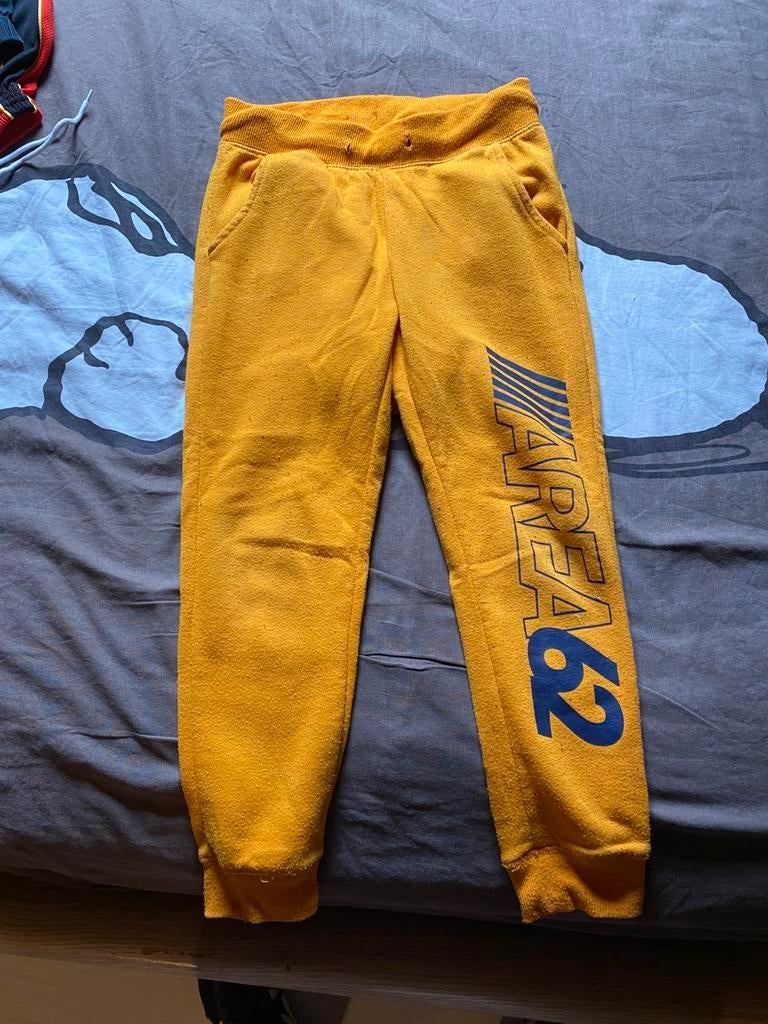 Lot de vêtements enfant 6-8 ans garçon LIRE DESCRIPTION, Enlèvement, Utilisé