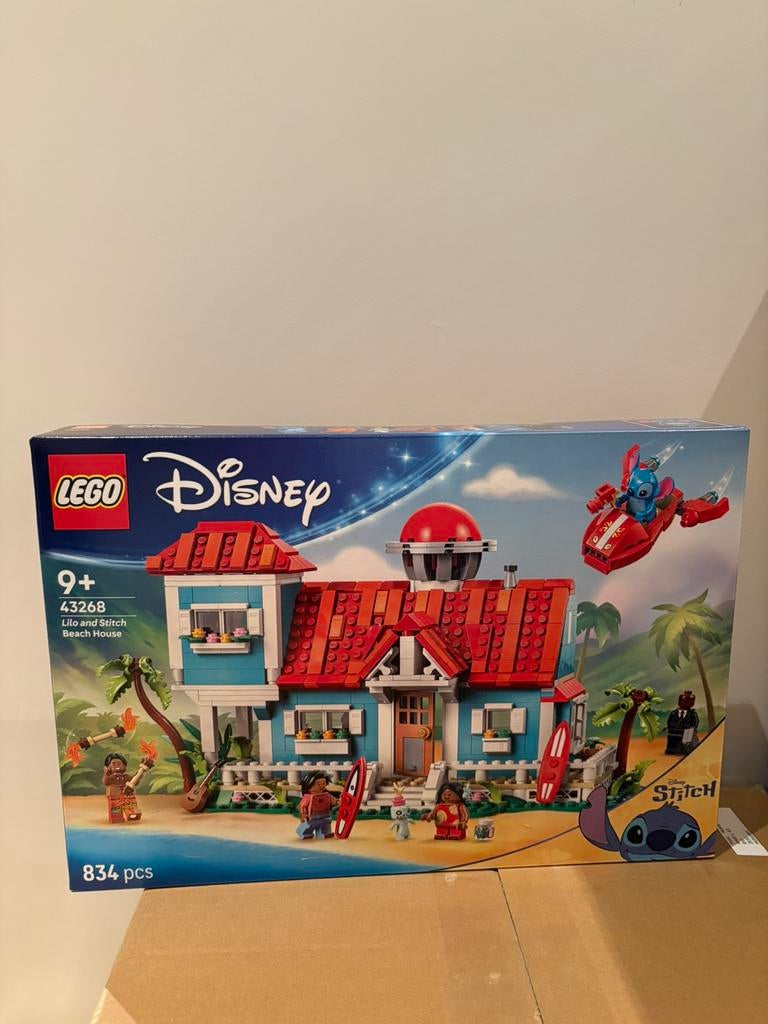 Lego 43268 Lilo and Stich beach house, Ophalen of Verzenden, Zo goed als nieuw, Lego