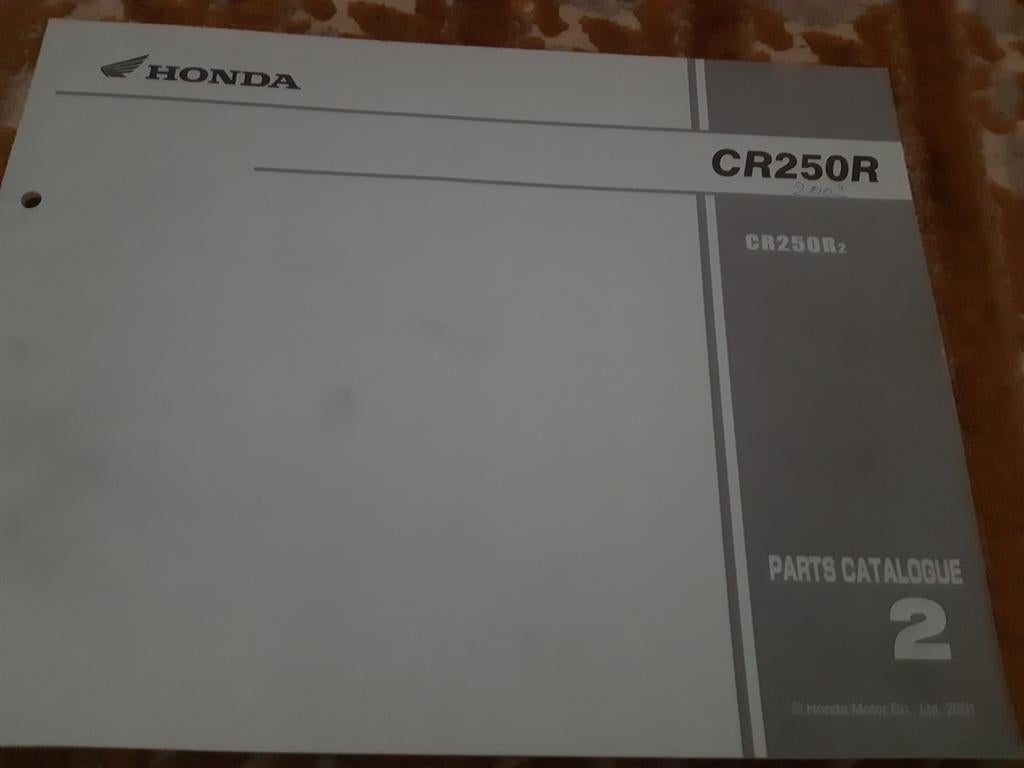 Honda Cr 250 2002 onderdelenboek origineel, Motoren, Ophalen, Honda
