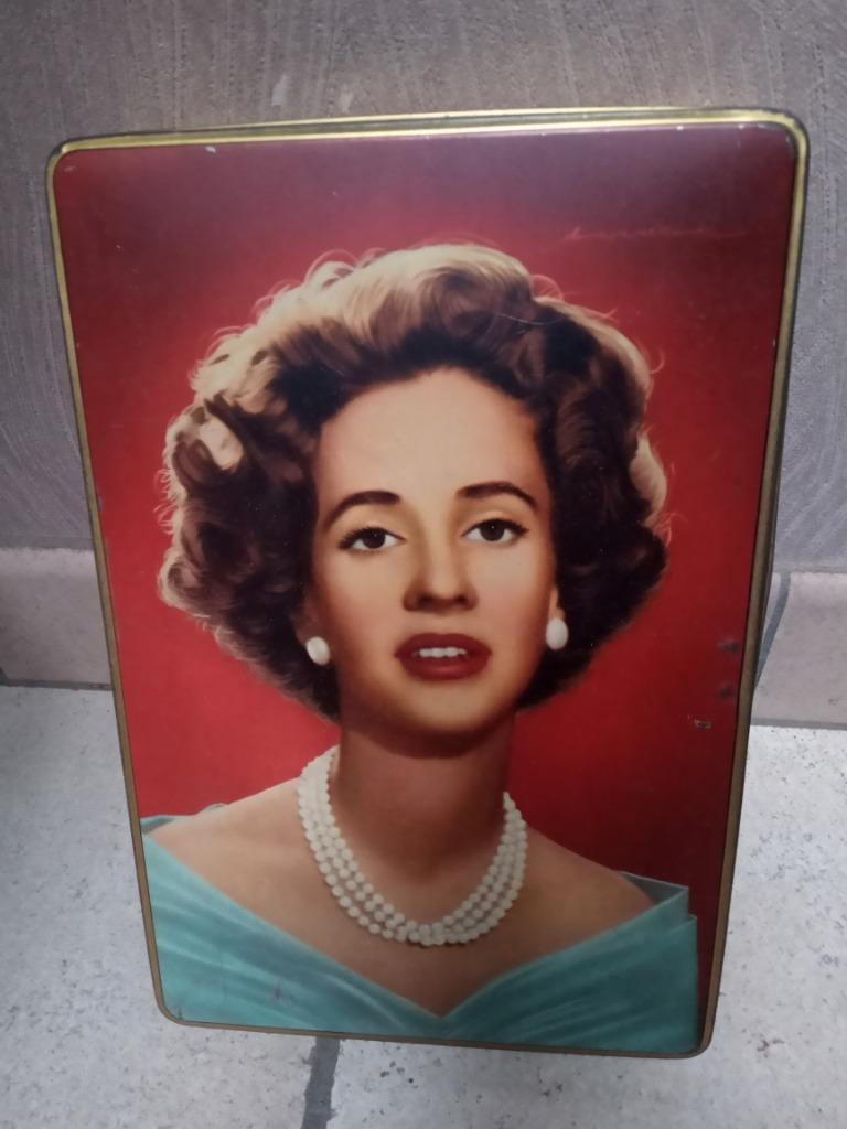 Metalen doos koningin Fabiola., Ophalen, Gebruikt, Overige typen