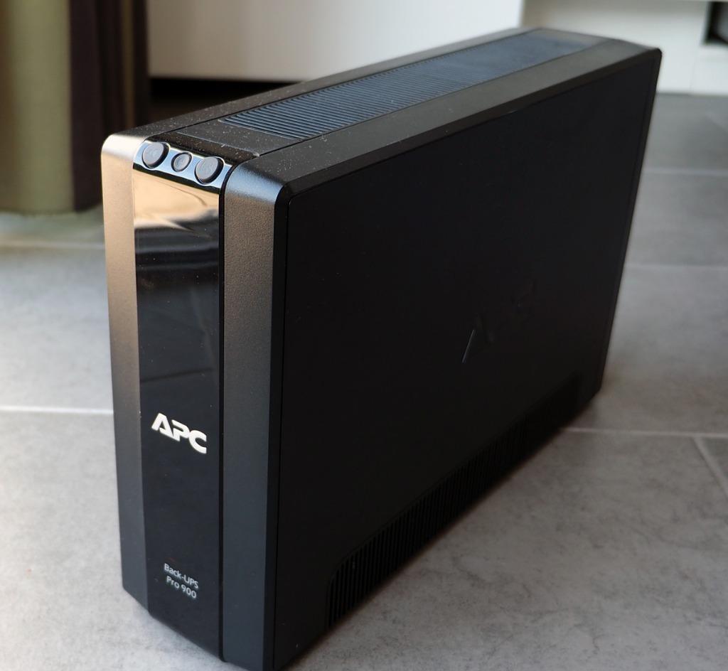 UPS van APC , UPS Pro 900, Informatique & Logiciels, Alimentations de secours (UPS), Utilisé, Enlèvement