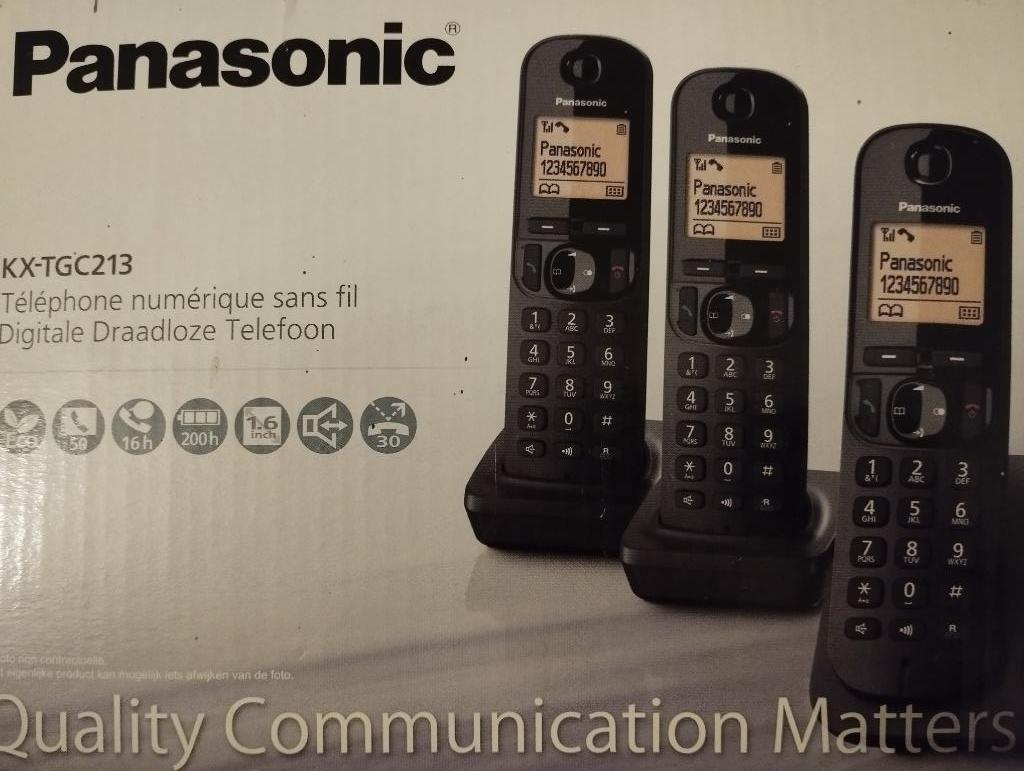 Set van 3 draadloze telefoontoestellen Panasonic KX TGC213, Ophalen, Zo goed als nieuw, 3 handsets