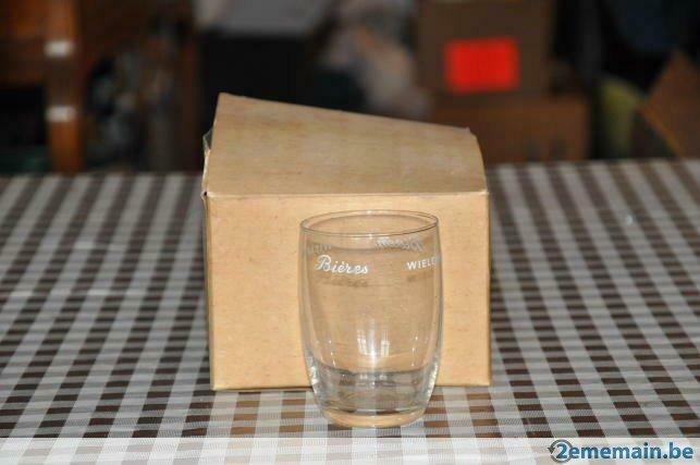 4 verres a bière de table willemans  jamais utilsé, Maison & Meubles, Enlèvement ou Envoi, Neuf, Verre ou Verres