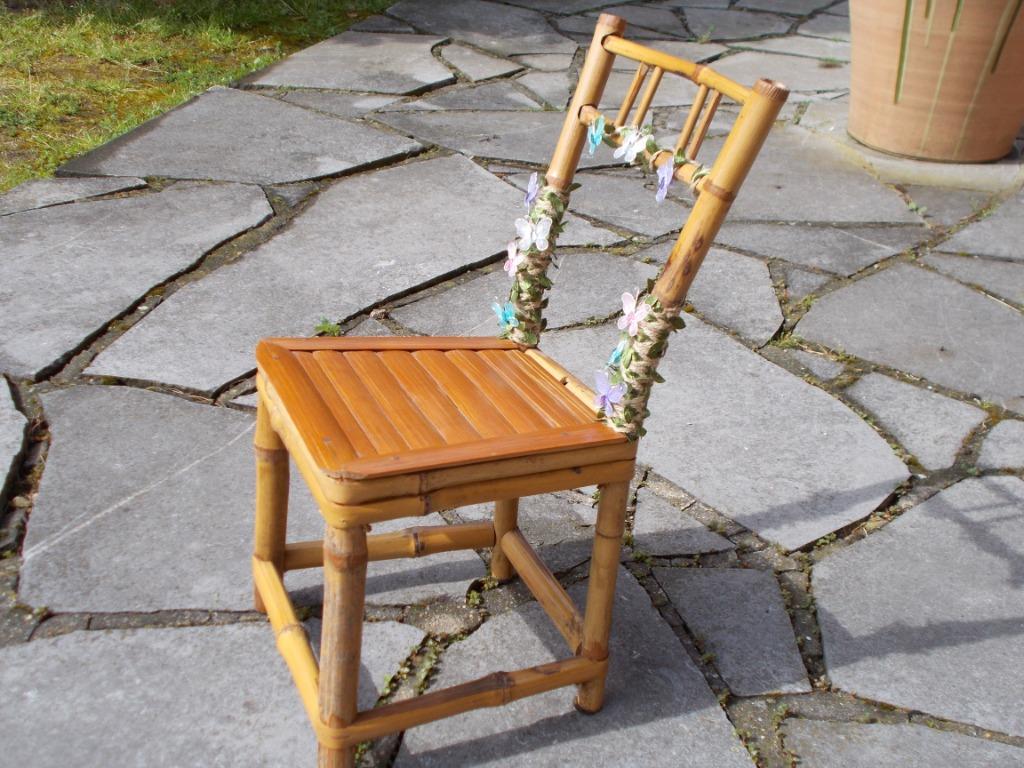 Vintage kinderstoel van bamboe met bladeren en vlinders, Kinderen en Baby's, Kinderstoelen, Ophalen of Verzenden, Zo goed als nieuw
