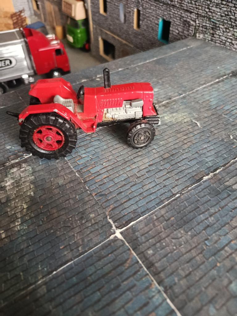 Tracteur Majorette Rouge 1:36, Enlèvement ou Envoi, Utilisé, Tracteur et Agriculture, Autres marques