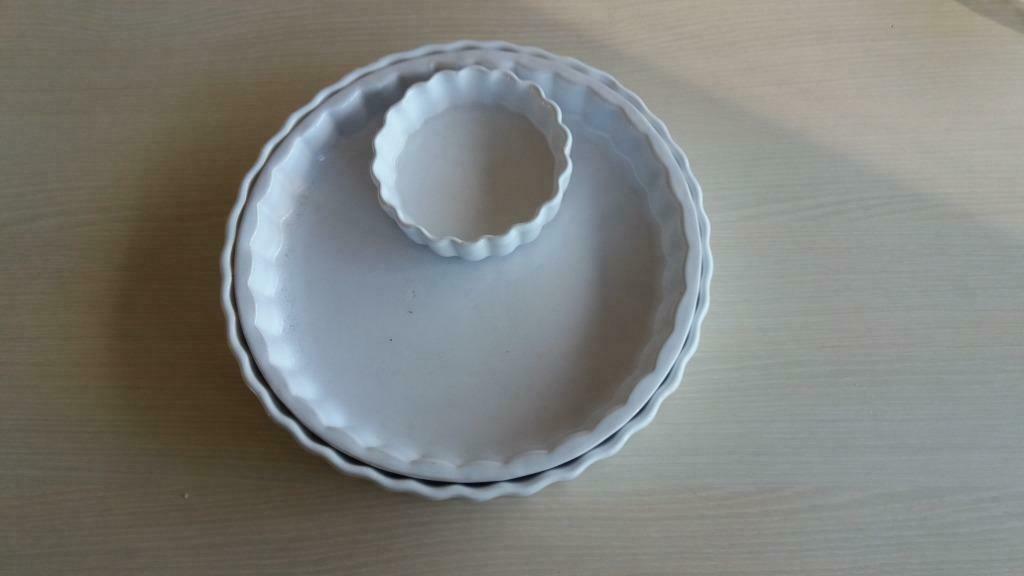 3 porseleinen taartvormen, Ophalen