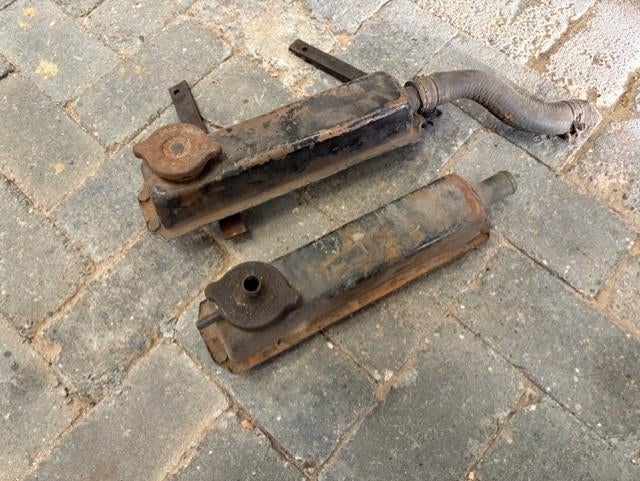 Triumph spitfire MK1 header tanks, Enlèvement
