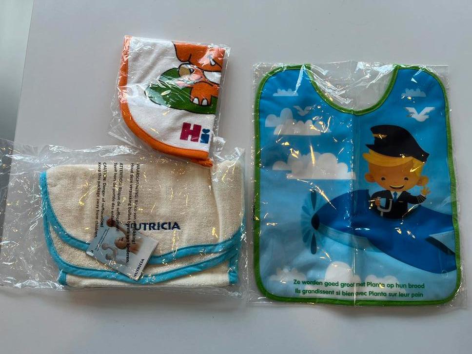 Slabbetjes- NIEUW, Enfants & Bébés, Aliments pour bébé & Accessoires, Neuf, Autres types, Enlèvement ou Envoi