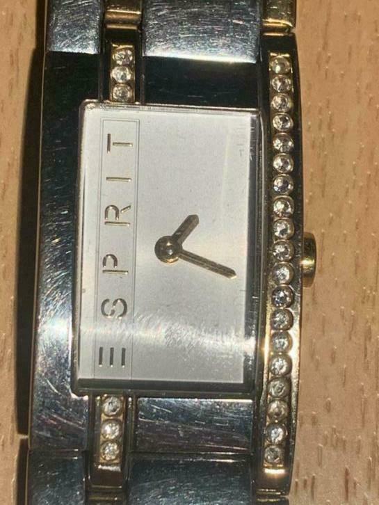 montre dame marque Esprit quartz en trés bon état, Esprit, Porté, Taille 38/40 (M), Autres couleurs
