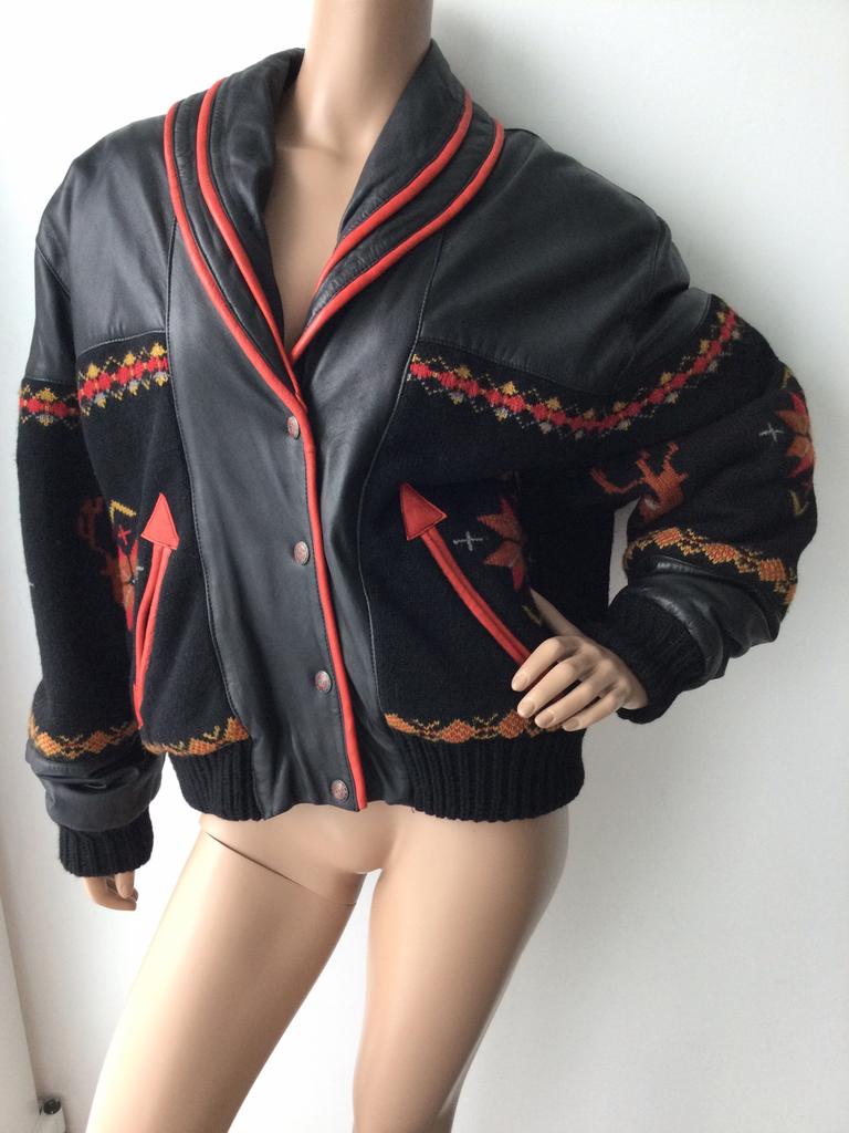 Af te halen in Asse. Dikarpa jas. Leder en wool. Maat 40, Kleding | Dames, Ophalen