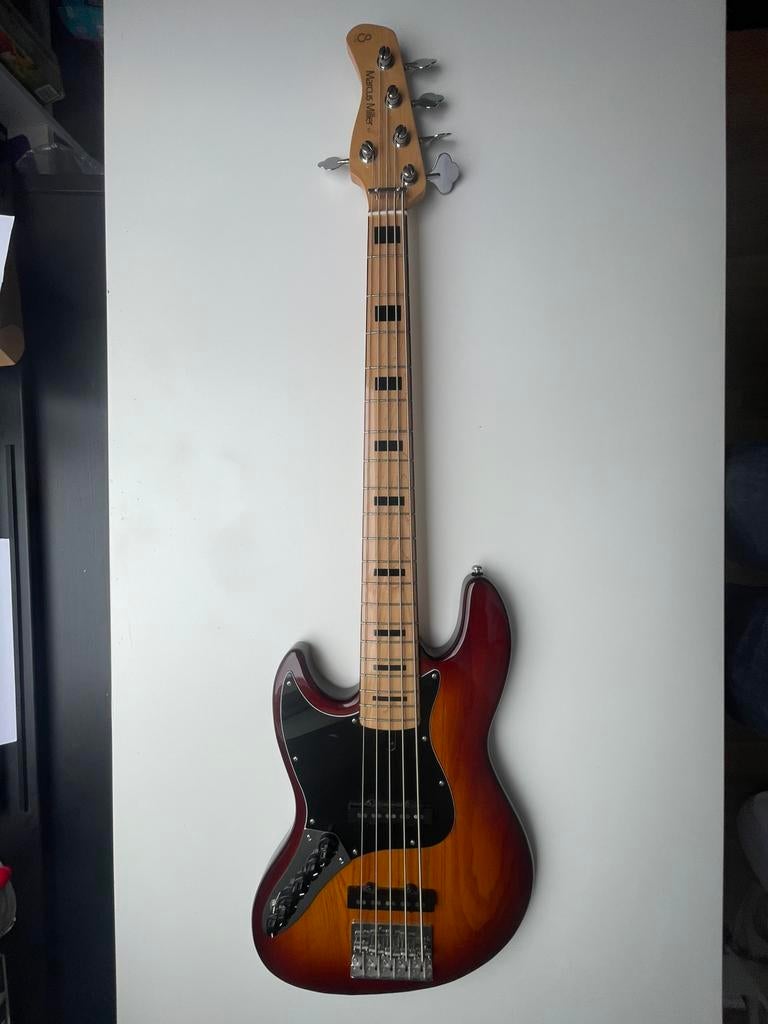 Linkshandige sire V7 Vintage 5-snaar, Ophalen, Gebruikt, Elektrisch, 5-snarig