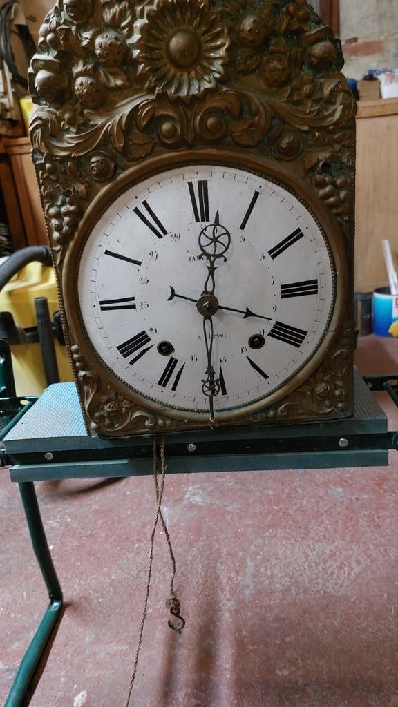 Antieke klok in goed werkende staat, Antiek en Kunst, Ophalen
