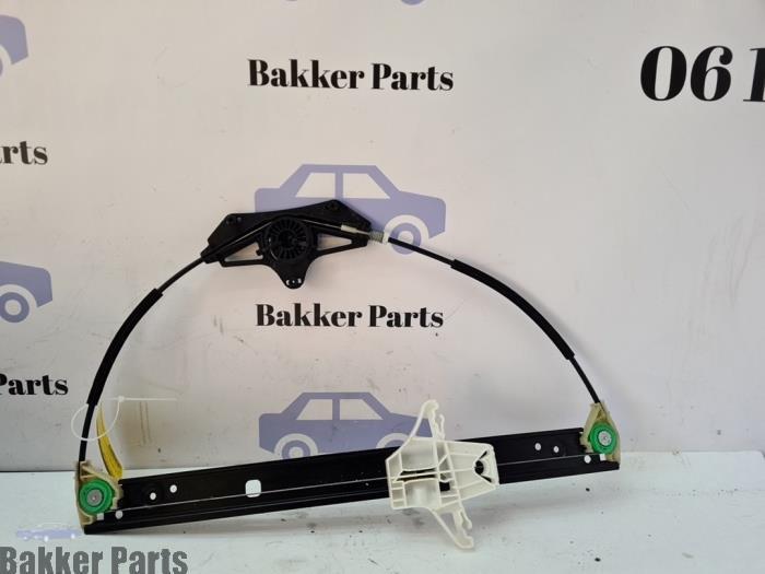 Mécanique vitre 4portes arrière gauche d'un Skoda Octavia, -, -, 3 mois de garantie, Utilisé