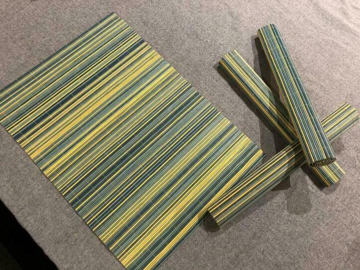 8 rieten placemats, in perfecte staat, Huis en Inrichting, Woonaccessoires | Onderzetters, Ophalen of Verzenden, Zo goed als nieuw