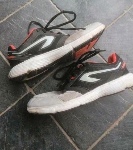 Chaussure de sport Kalenji, taille 38, basket, chaussure de, Sports & Fitness, Enlèvement ou Envoi, Utilisé