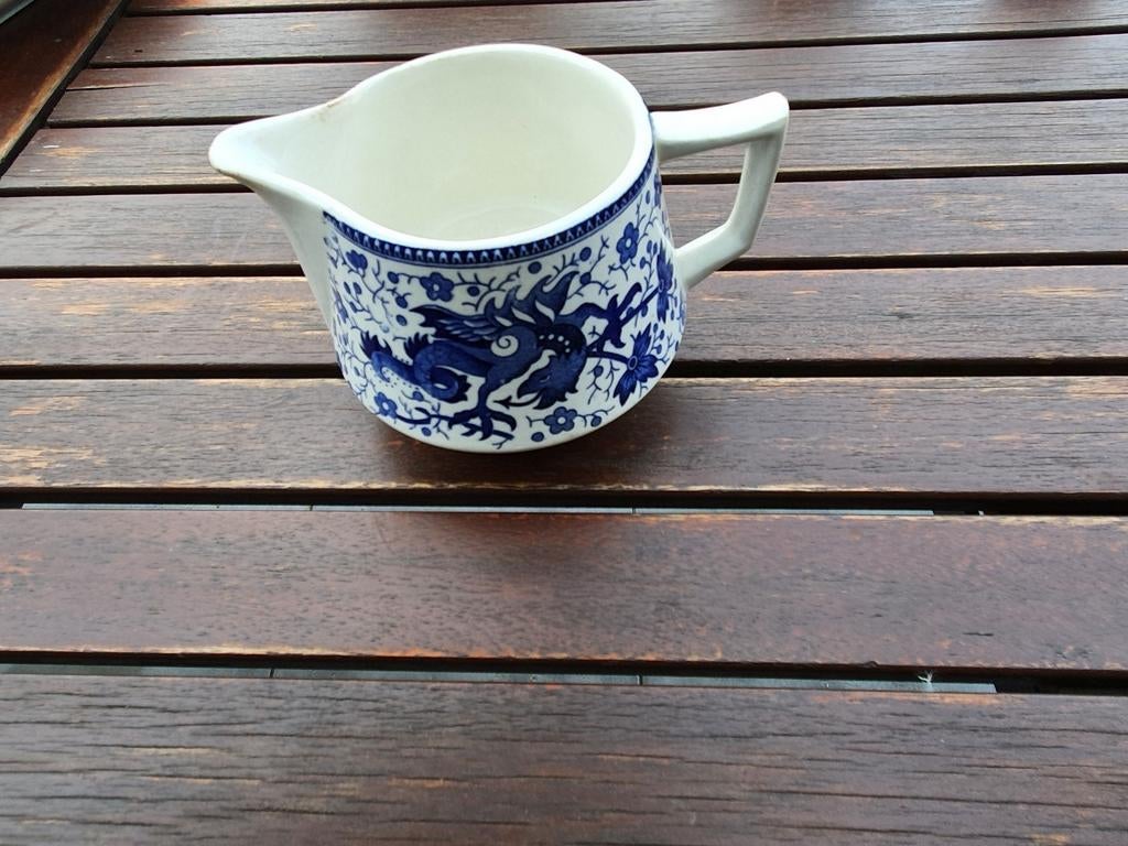 Un pot à lait boch dragon, Enlèvement ou Envoi