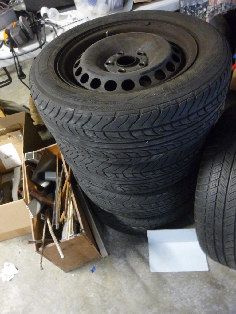 Audi 100 staal velgen met banden, Auto-onderdelen, Ophalen, Gebruikt, 15 inch, Banden en Velgen
