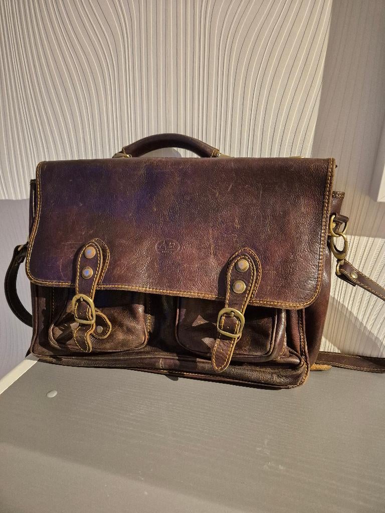 lederen boekentas, Ophalen, 30 tot 40 cm, Minder dan 30 cm, Bruin