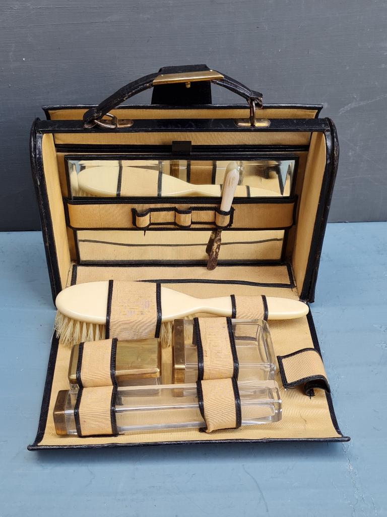 Trousse de toilette 1920 avec miroir + accès Peaky, Antiquités & Art, Enlèvement ou Envoi