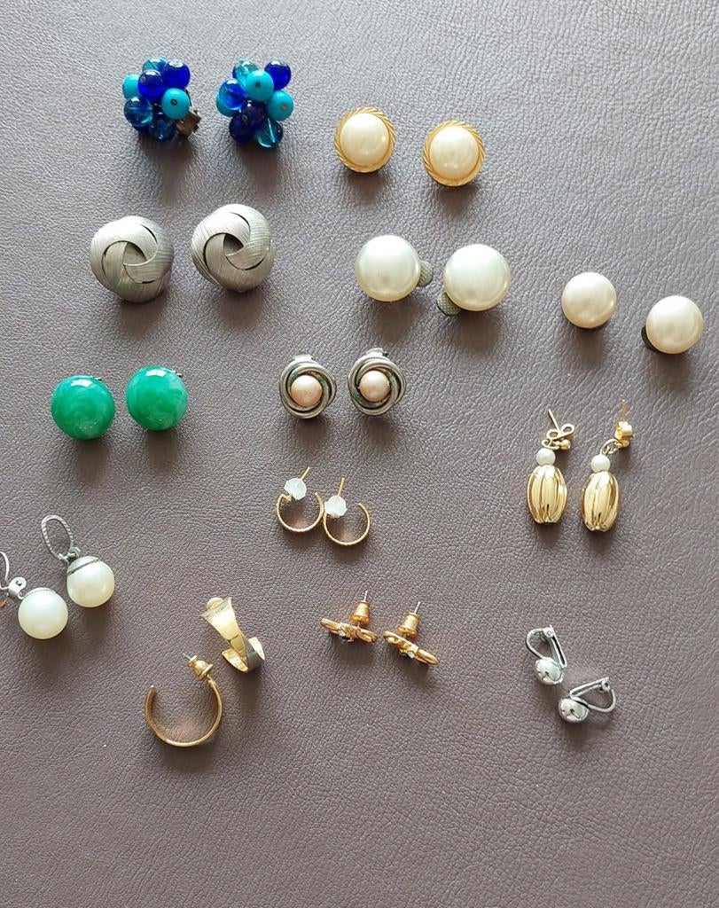 boucles d'oreilles d'époque. 13 paires. Prix cassé, Enlèvement ou Envoi, Utilisé