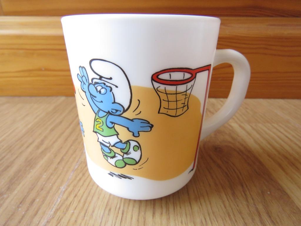 mug tasse les schtroumpfs en arcopal de 1991, Ophalen of Verzenden, Zo goed als nieuw, Kop(pen) en/of Schotel(s)