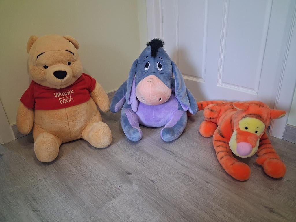 Grote pluche eyore / winnie the pooh / tijgertje te koop, Kinderen en Baby's, Ophalen of Verzenden, Zo goed als nieuw