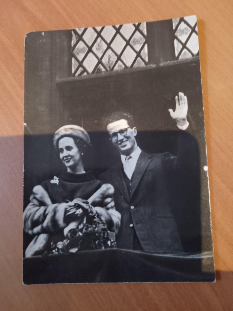 Oude prentkaart Boudewijn Fabiola, Verzamelen, Verzenden