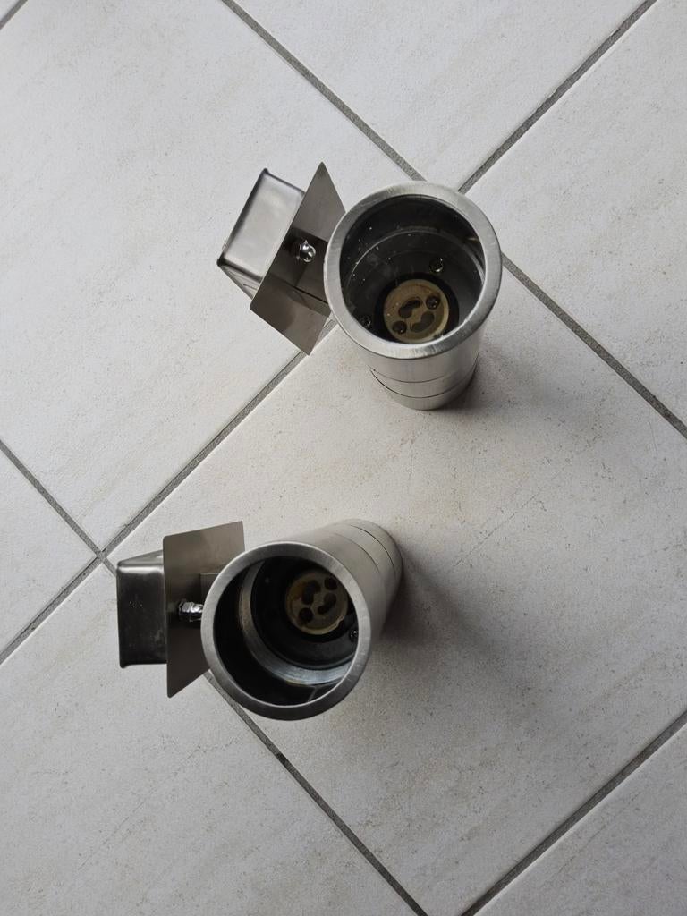 2 moderne up en down lighters GU10, Huis en Inrichting, Lampen | Wandlampen, Ophalen of Verzenden, Zo goed als nieuw, Metaal, Modern industrieel