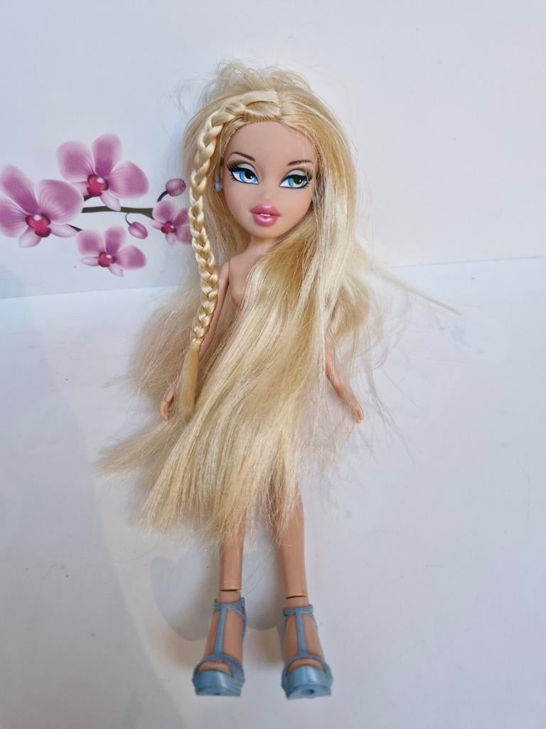 🩷 Bratz Crystalicious Pop - Cloe, Verzamelen, Poppen, Ophalen of Verzenden, Zo goed als nieuw, Pop, Levensecht of Reborn