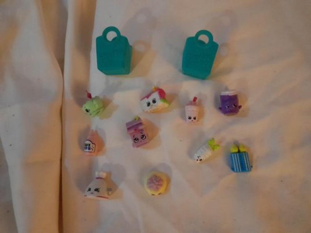 Lot de 10 Shopkins + 2 paniers, Ophalen of Verzenden, Gebruikt