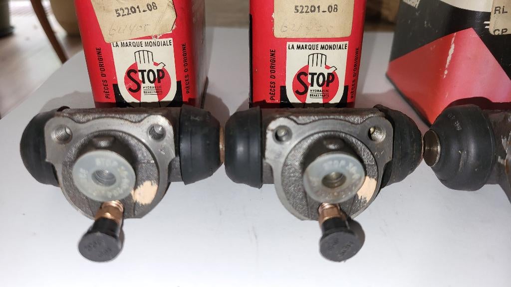 hoofdrem cilinders wiel rem cylinders voor oude franse autos, Enlèvement ou Envoi, Neuf, Renault