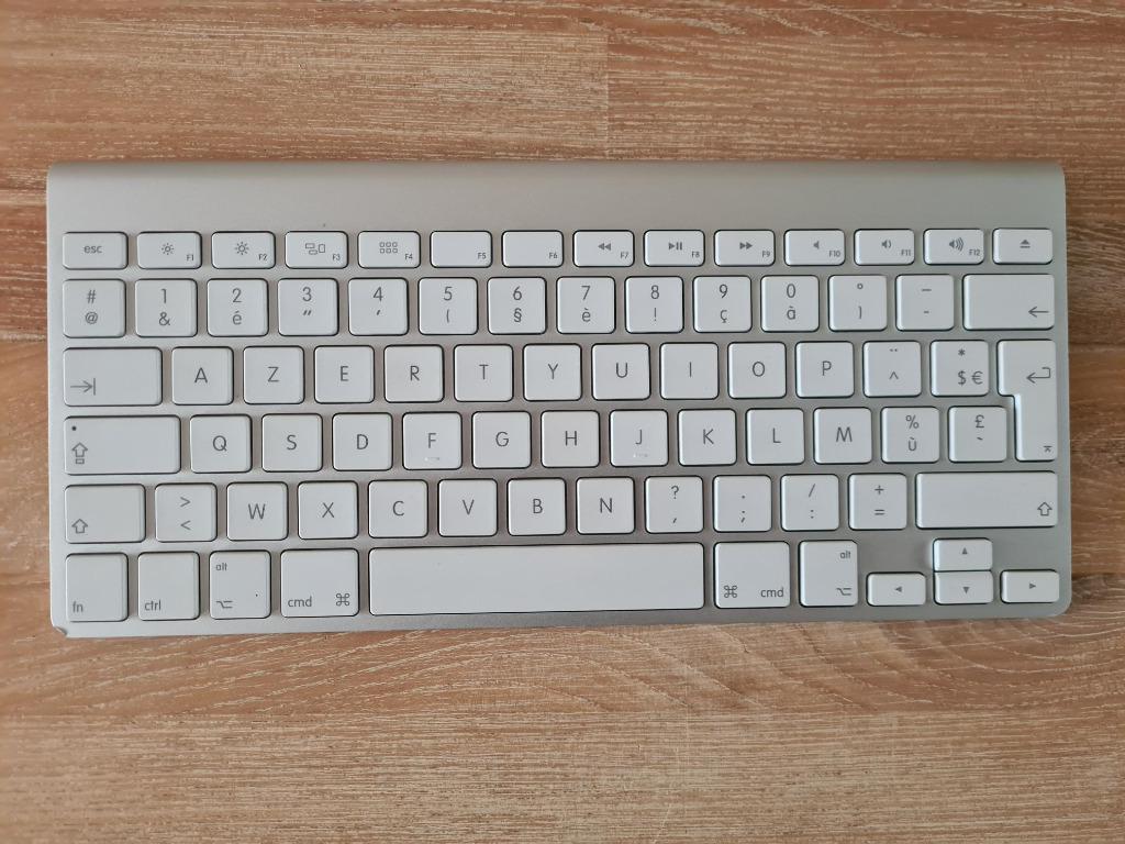 Apple clavier sans fil couleur alu, Informatique & Logiciels, Ergonomique, Azerty, Enlèvement, Utilisé