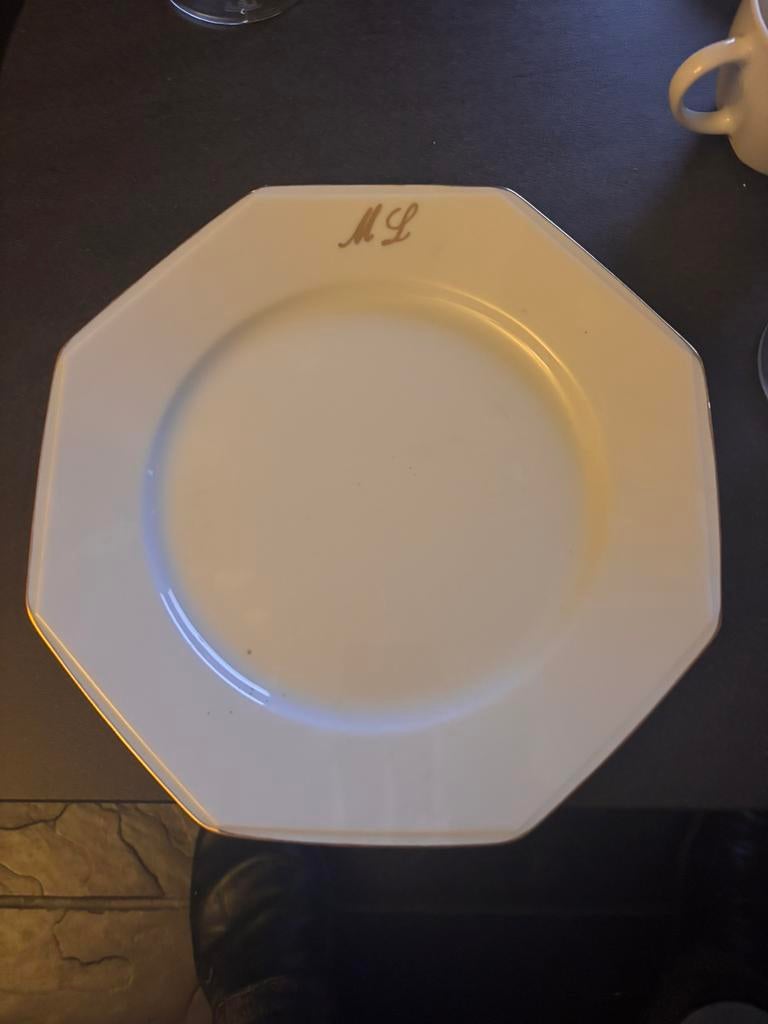 Twaalfdelig servies limoges, Ophalen