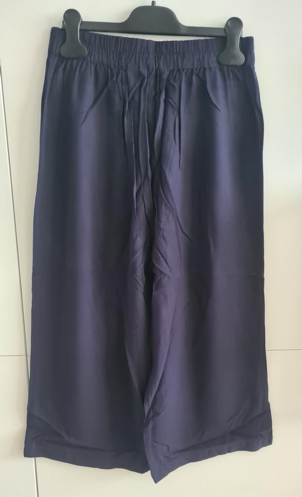 Vero Moda marineblauwe driekwart broek maat S, Blauw, Vero Moda, Ophalen of Verzenden, Driekwart