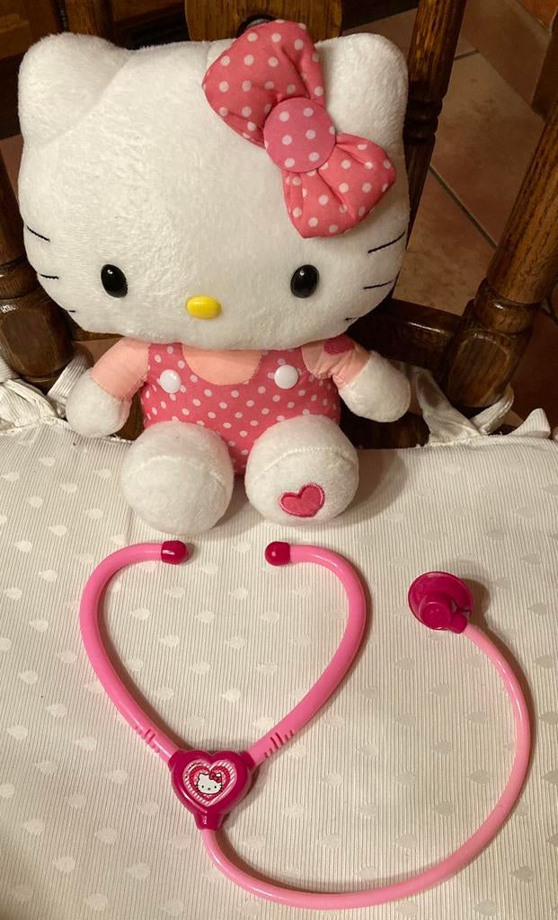 Hello Kitty knuffel met hartslag en allerlei geluiden., Ophalen of Verzenden, Zo goed als nieuw, Ontdekken, Met geluid