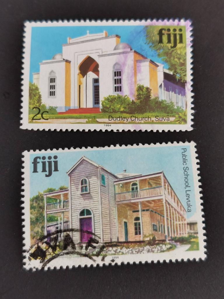 Fidji 1994 - bâtiments (avec l'année « 1994 »), église,école, Enlèvement ou Envoi, Affranchi