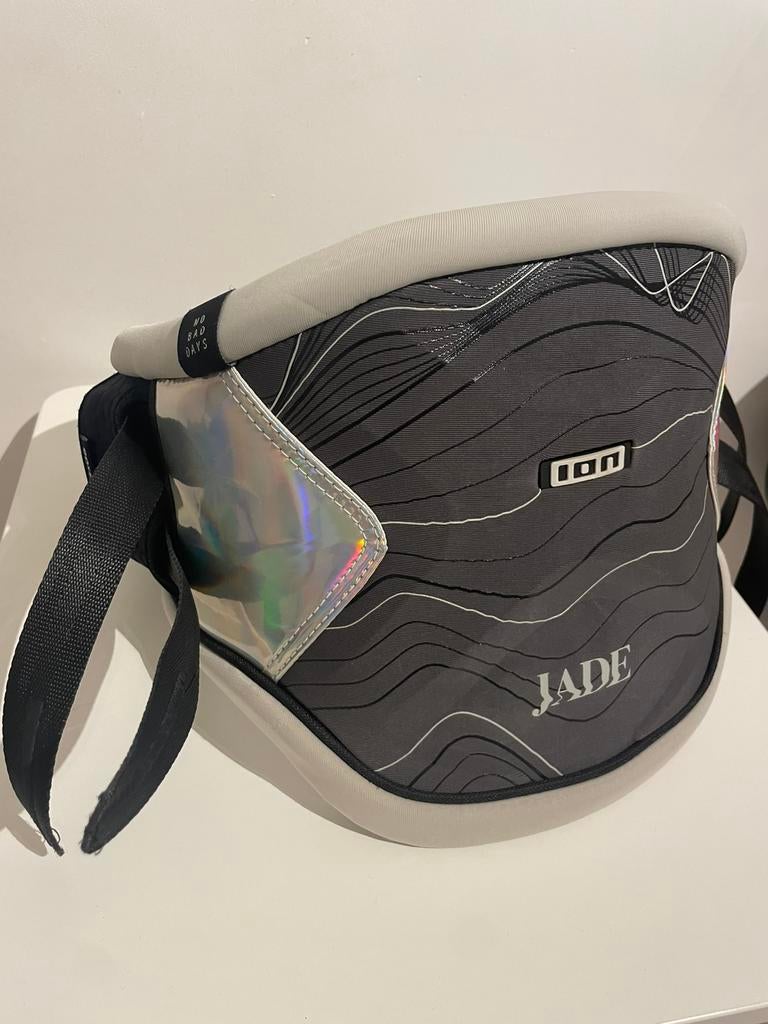 Windsurf trapeze ION Jade 6, Sports nautiques & Bateaux, Planche à voile, Enlèvement ou Envoi, Comme neuf, Autres types