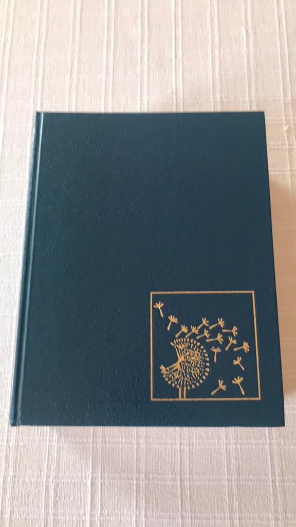 A vendre DICTIONNAIRE * PETIT LAROUSSE en COULEUR *, Utilisé
