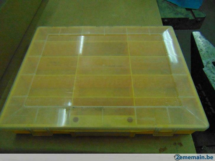 Boîte de rangement en plastique € 5, Maison & Meubles, Enlèvement ou Envoi, Utilisé, Boîte