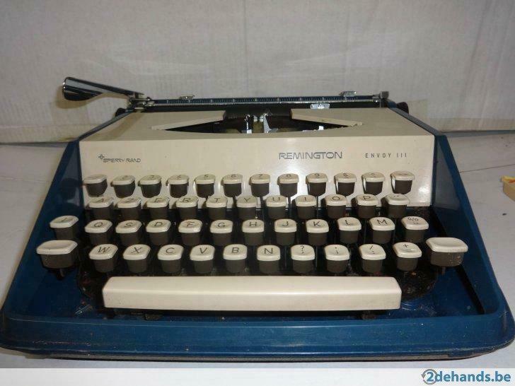 Type- machine Remington in opbergbox.