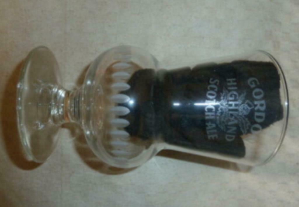 #C bier glas GORDON HIGHLAND SCOTCH ALE 33cl " grijstinten ", Enlèvement ou Envoi, Neuf, Verre à bière