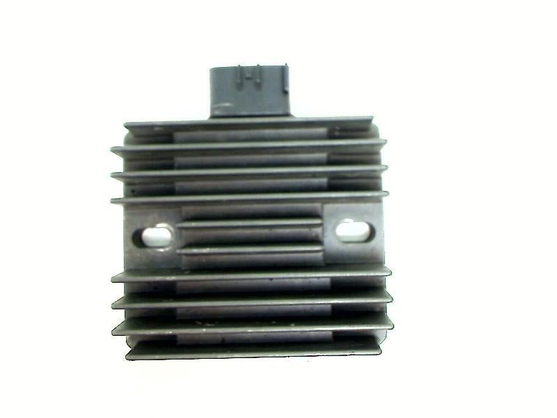Yamaha YZF R6 2006-2007 Spanningsregelaar (SH678-11G5.0.7), Ophalen of Verzenden, Gebruikt