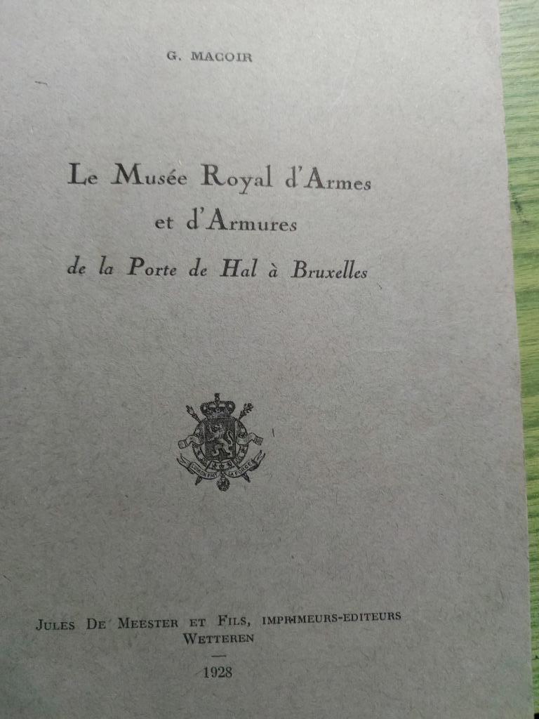 le musée royal d'armes et d'armures, Enlèvement ou Envoi, Utilisé, Autres sujets/thèmes, Jules de meester