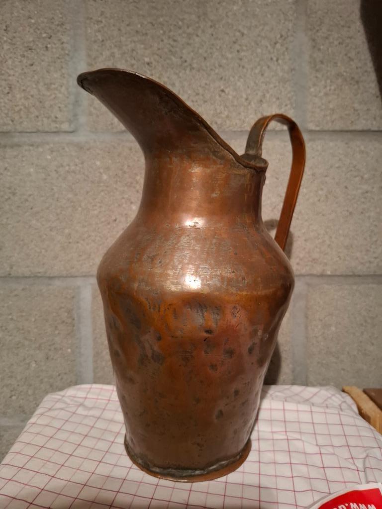 Cruche ancienne, Enlèvement