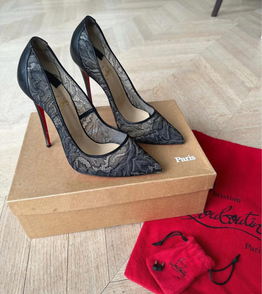Christian Louboutin Follies Lace Pumps – maat 38.5, Ophalen, Gedragen, Zwart, Pumps