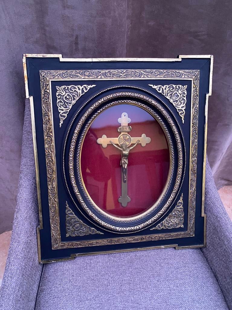 Christ sous verre carré, Antiquités & Art, Antiquités | Objets religieux, Enlèvement