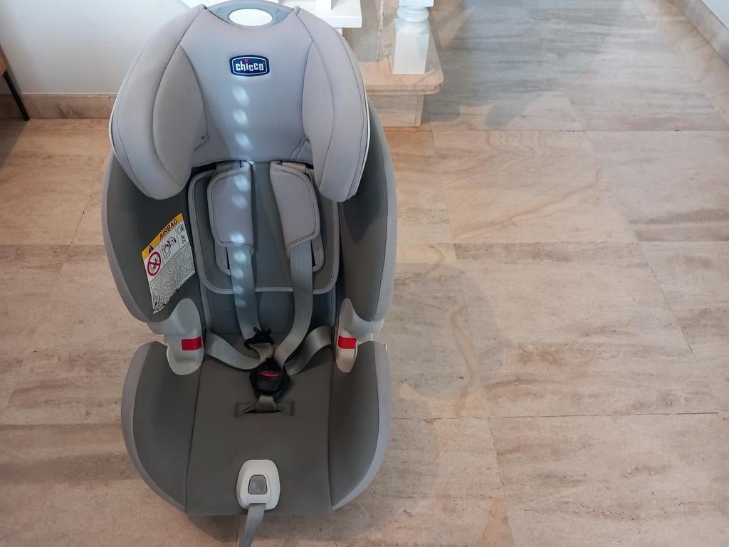 Siège auto CHICCO - groupe 0+ et 1 - usagé mais en bon état, Utilisé, Isofix, Chicco, Enlèvement